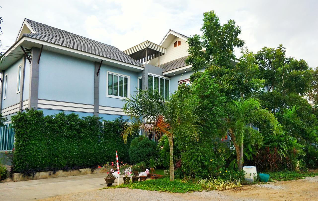 Blue House Sukhothai Bagian luar foto
